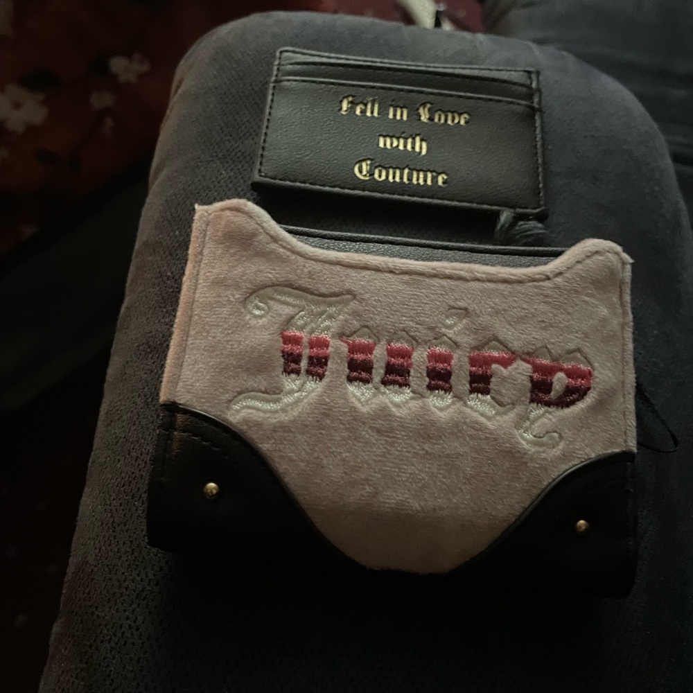 Juicy Couture NWT Wallet Pink and Black Card Holder - Picture 2 of 3